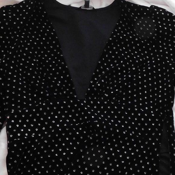 NWT - Express - Sexy Deep V-Neck Velvet Top with Sparkle, SZ: XS - Picture 7 of 10